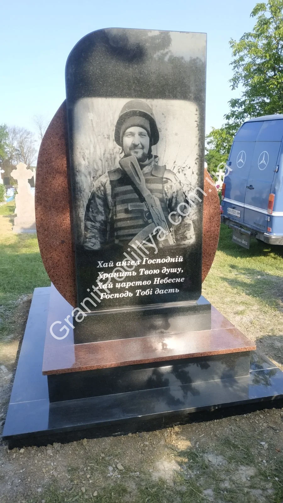 Подвійний пам'ятник з граніту - Кам'янець-Подільський | GranitPodillya